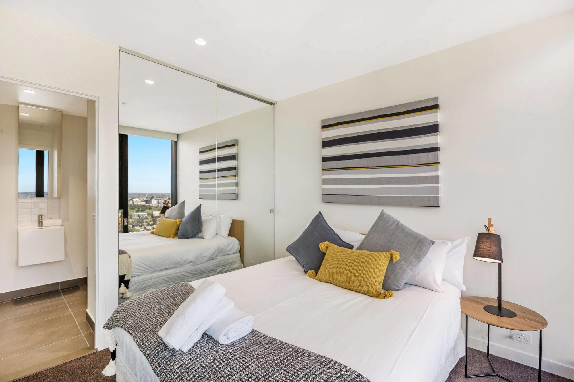 Serviced Apartments Melbourne - Platinum Exterior foto